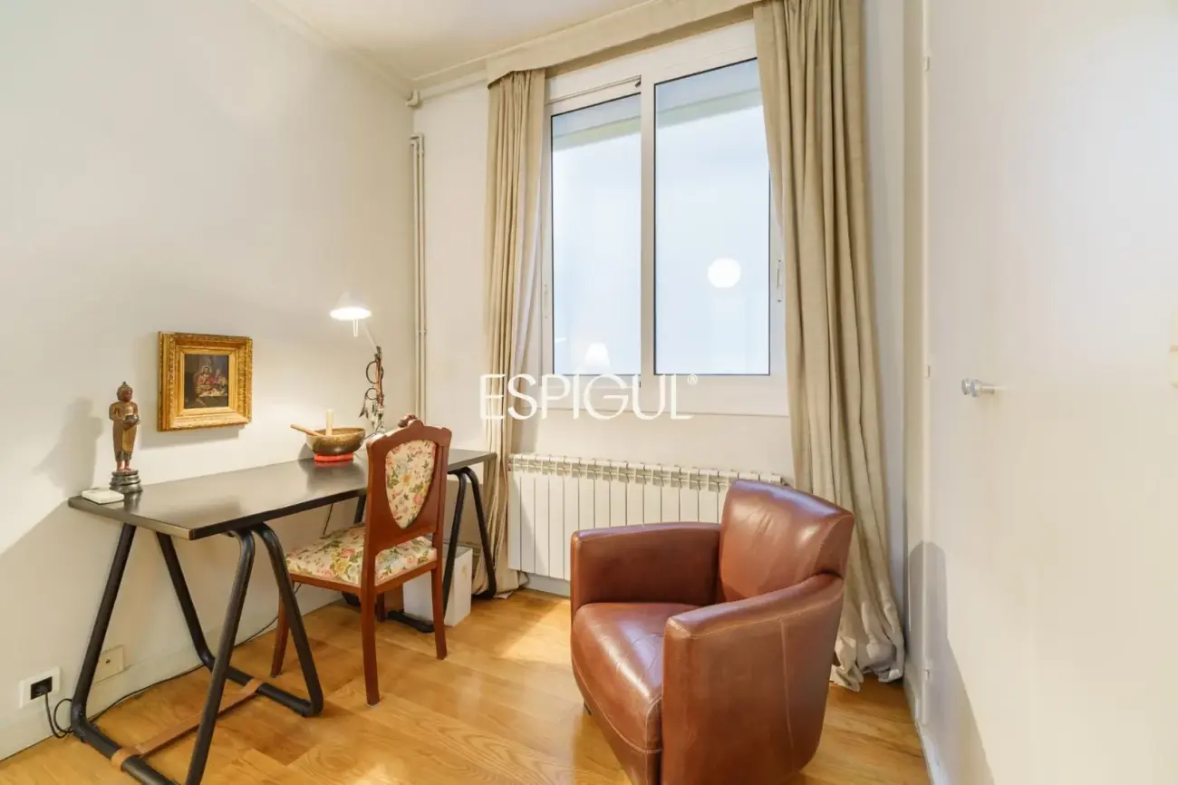 Exclusiva vivienda de 170 m² en una de las ubicaciones más cotizadas de l’Antiga Esquerra de l’Eixample.