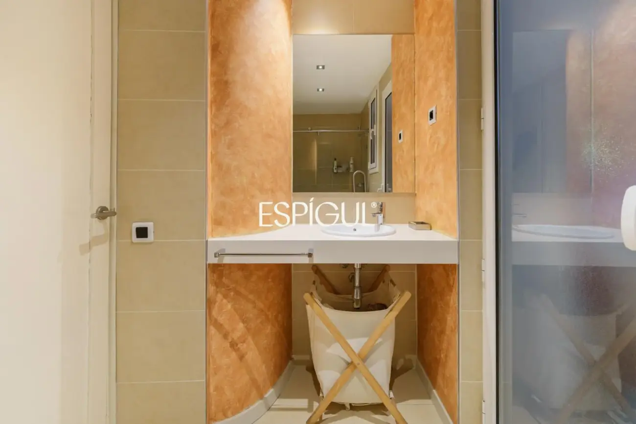Exclusiva vivienda de 170 m² en una de las ubicaciones más cotizadas de l’Antiga Esquerra de l’Eixample.
