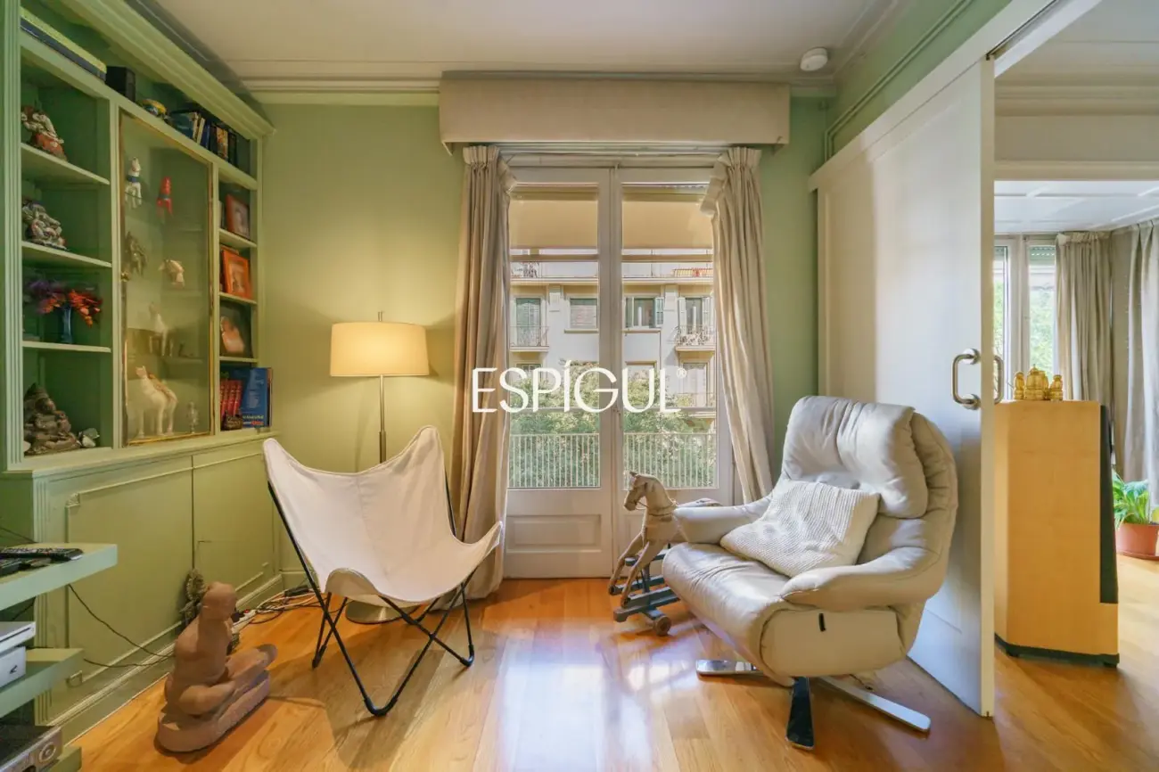 Exclusiva vivienda de 170 m² en una de las ubicaciones más cotizadas de l’Antiga Esquerra de l’Eixample.