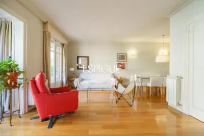 Exclusiva vivienda de 170 m² en una de las ubicaciones más cotizadas de l’Antiga Esquerra de l’Eixample.