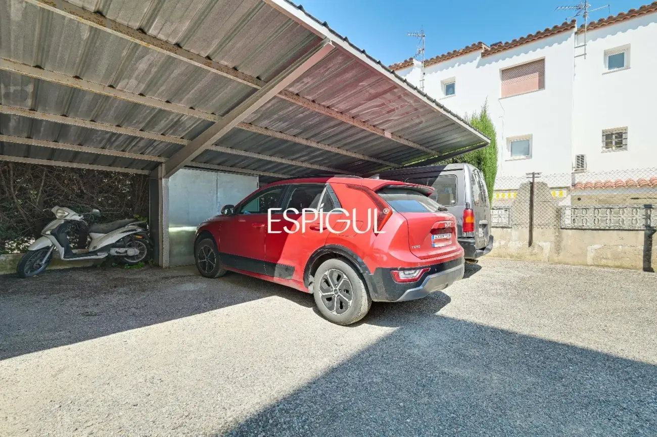 Exclusiu pis a S’Agaró amb pàrquing i traster, molt a prop de la platja de Sant Pol