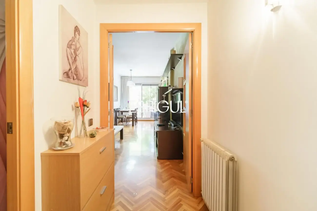 Appartement avec terrasse et parking à côté de la place d’Espagne