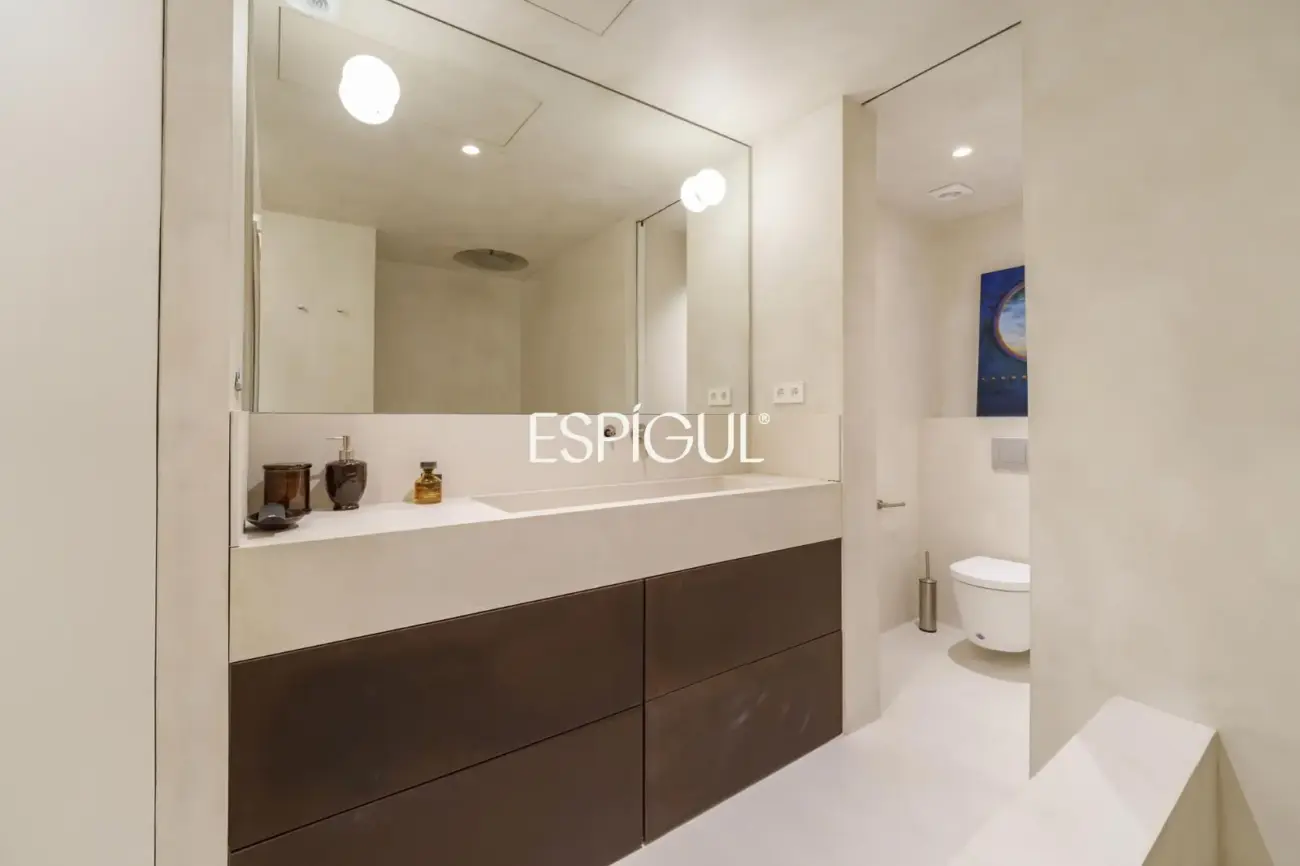 Appartement design neuf avec terrasse de 270 m² à Les Corts