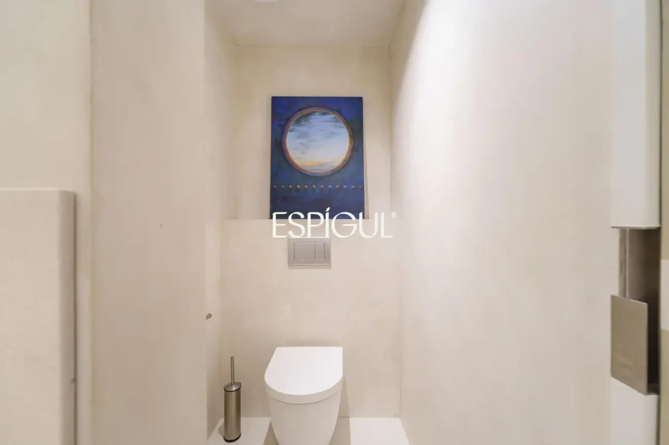 Appartement design neuf avec terrasse de 270 m² à Les Corts