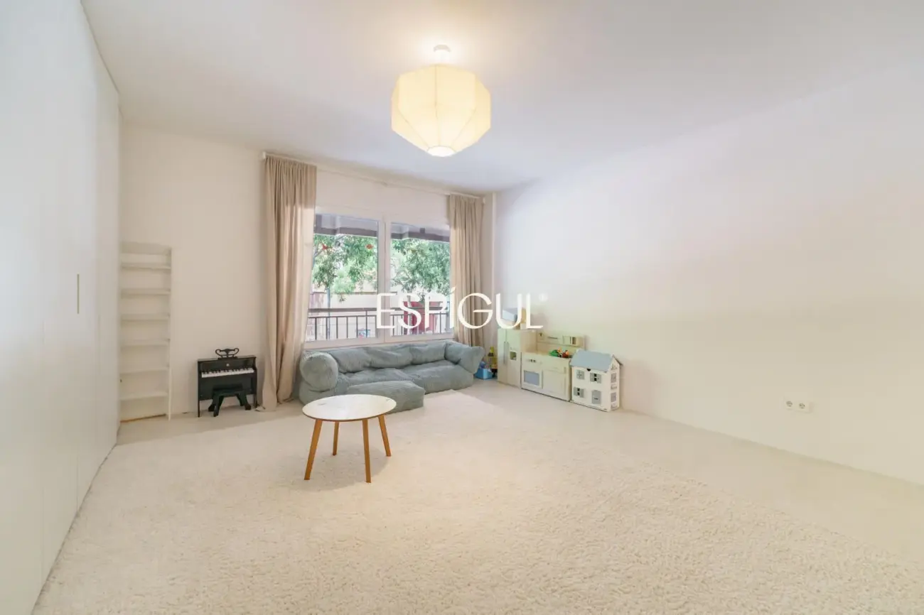 Appartement design neuf avec terrasse de 270 m² à Les Corts