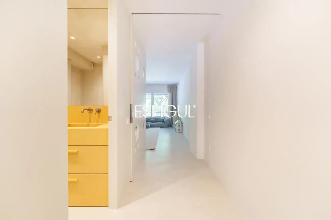 Appartement design neuf avec terrasse de 270 m² à Les Corts