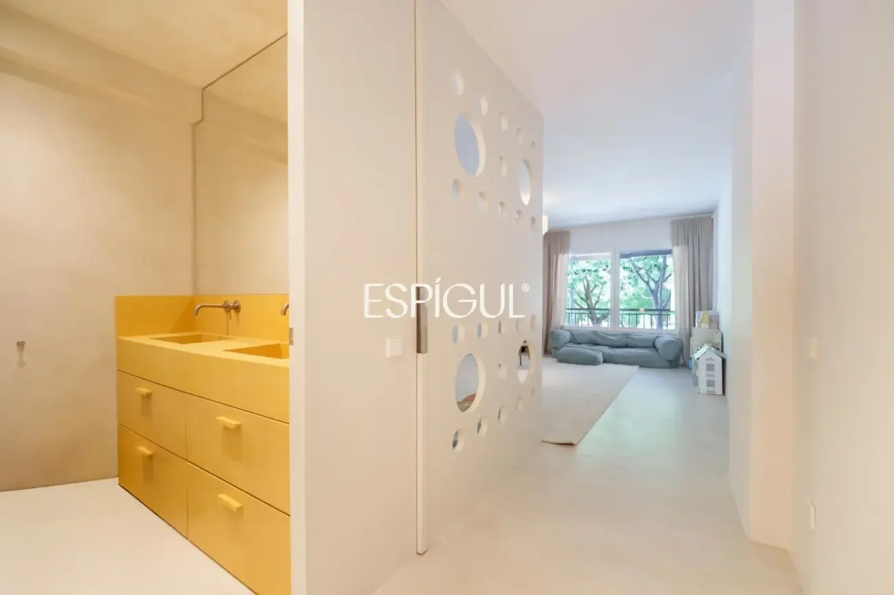 Appartement design neuf avec terrasse de 270 m² à Les Corts