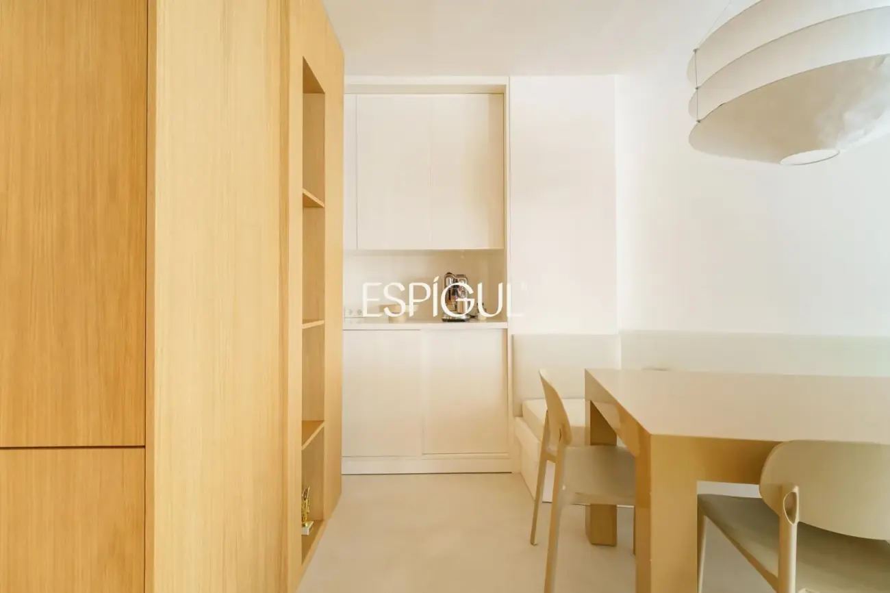 Appartement design neuf avec terrasse de 270 m² à Les Corts