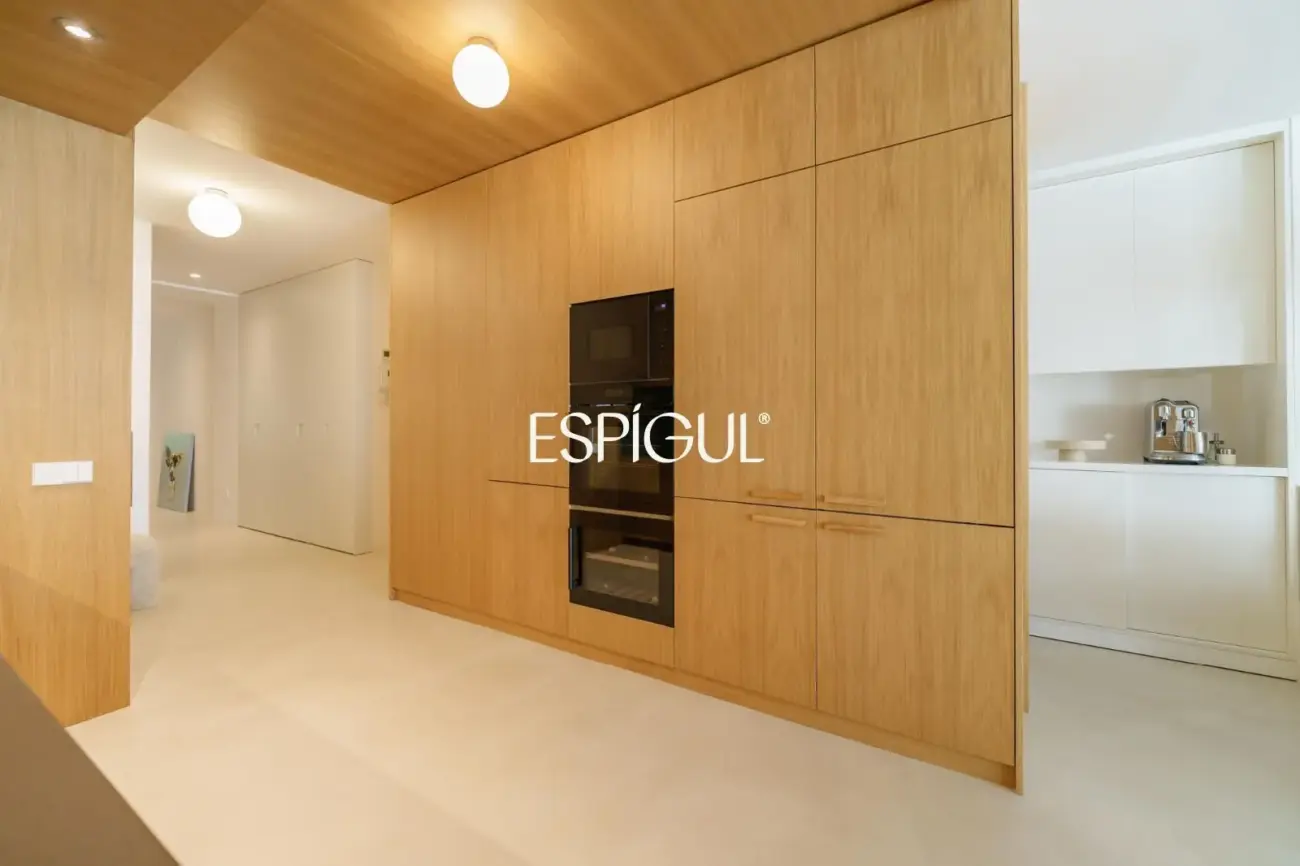 Appartement design neuf avec terrasse de 270 m² à Les Corts