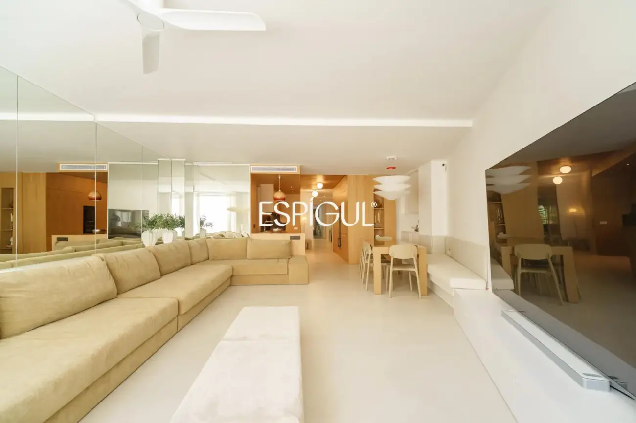 Appartement design neuf avec terrasse de 270 m² à Les Corts