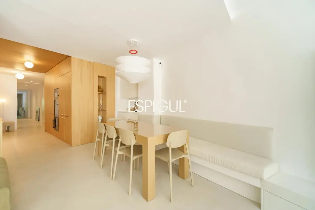 Appartement design neuf avec terrasse de 270 m² à Les Corts