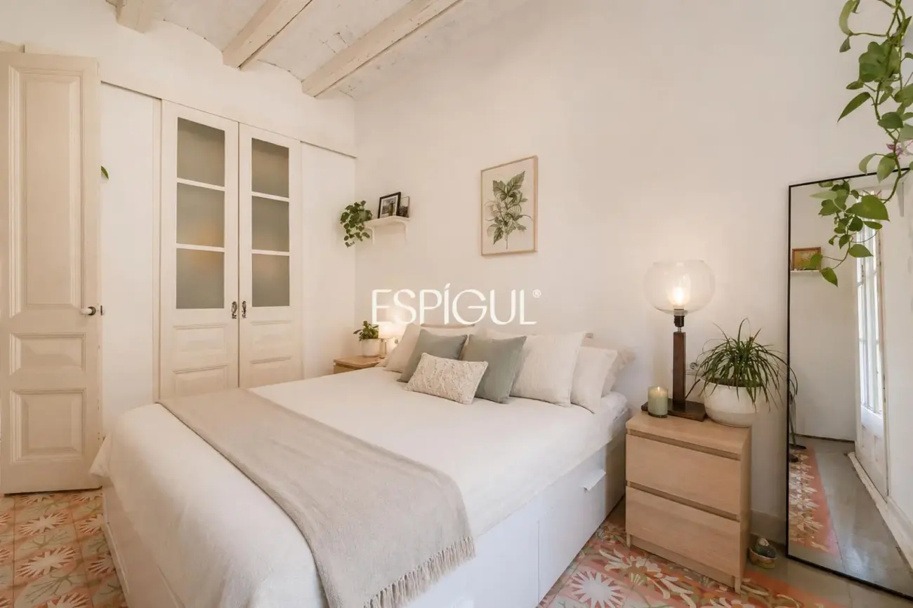 Piso en venta en Carrer de Còrsega, Gràcia