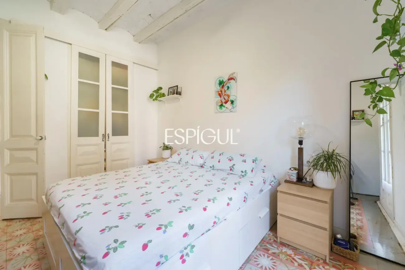 Piso en venta en Carrer de Còrsega, Gràcia