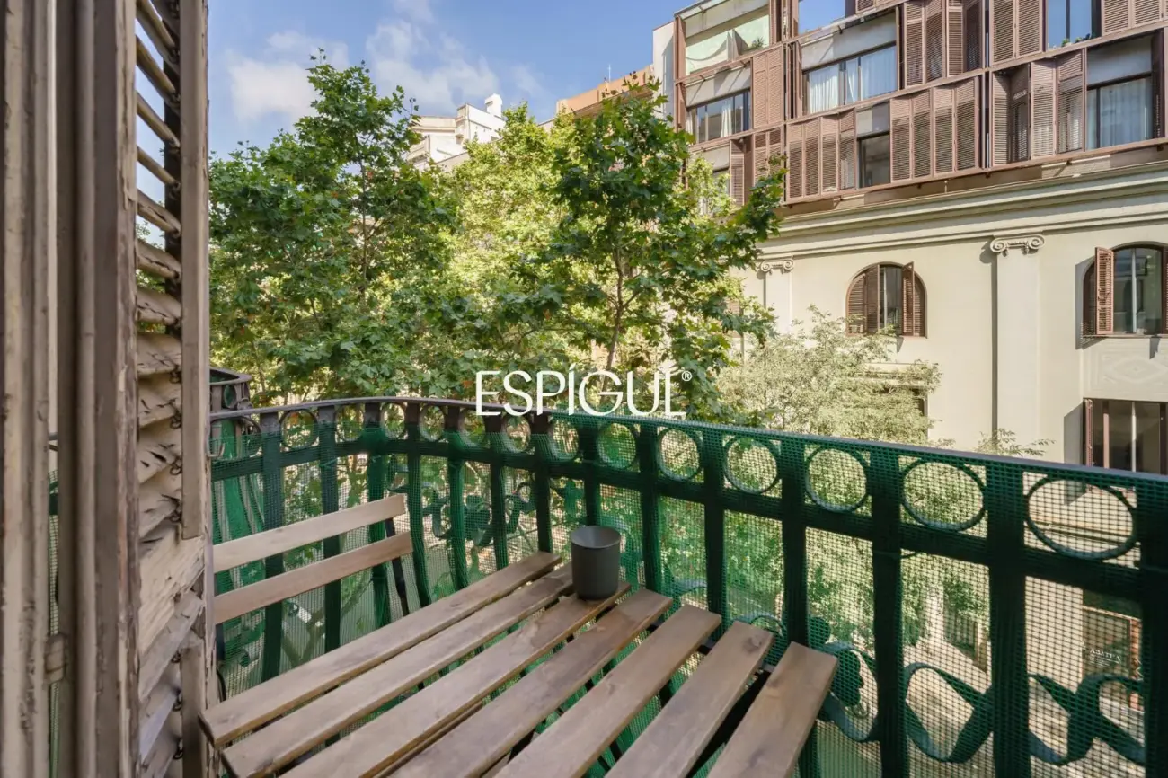 Piso en venta en Carrer de Còrsega, Gràcia