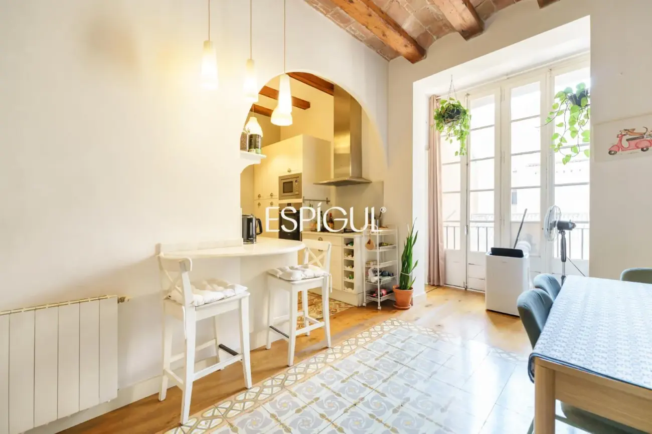 Piso en venta en Carrer de Còrsega, Gràcia