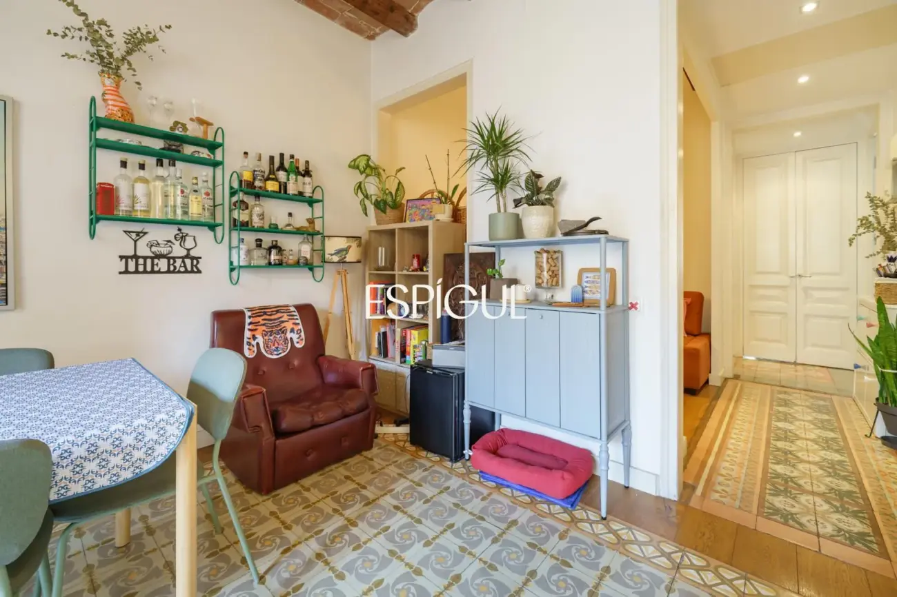 Piso en venta en Carrer de Còrsega, Gràcia