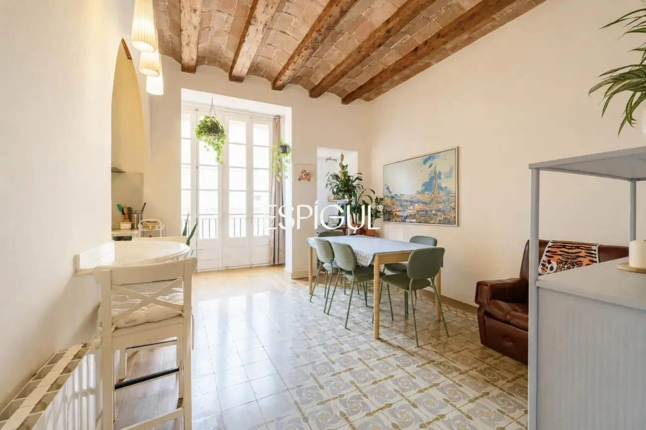 Piso en venta en Carrer de Còrsega, Gràcia