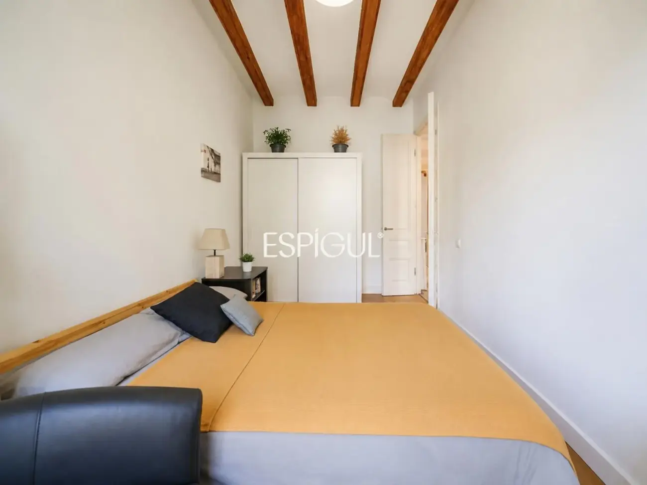 Piso en venta en Carrer de Còrsega, Gràcia