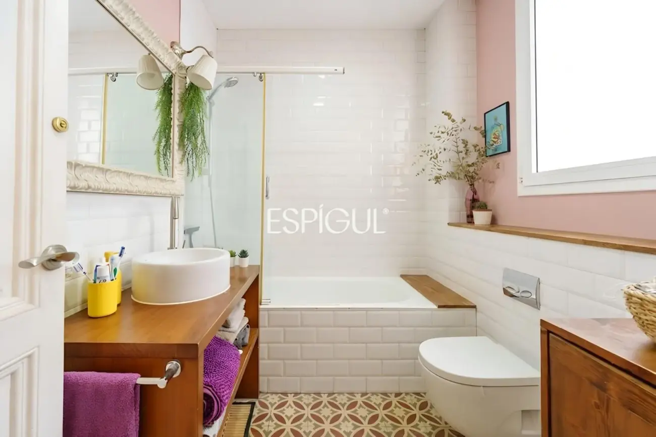 Piso en venta en Carrer de Còrsega, Gràcia