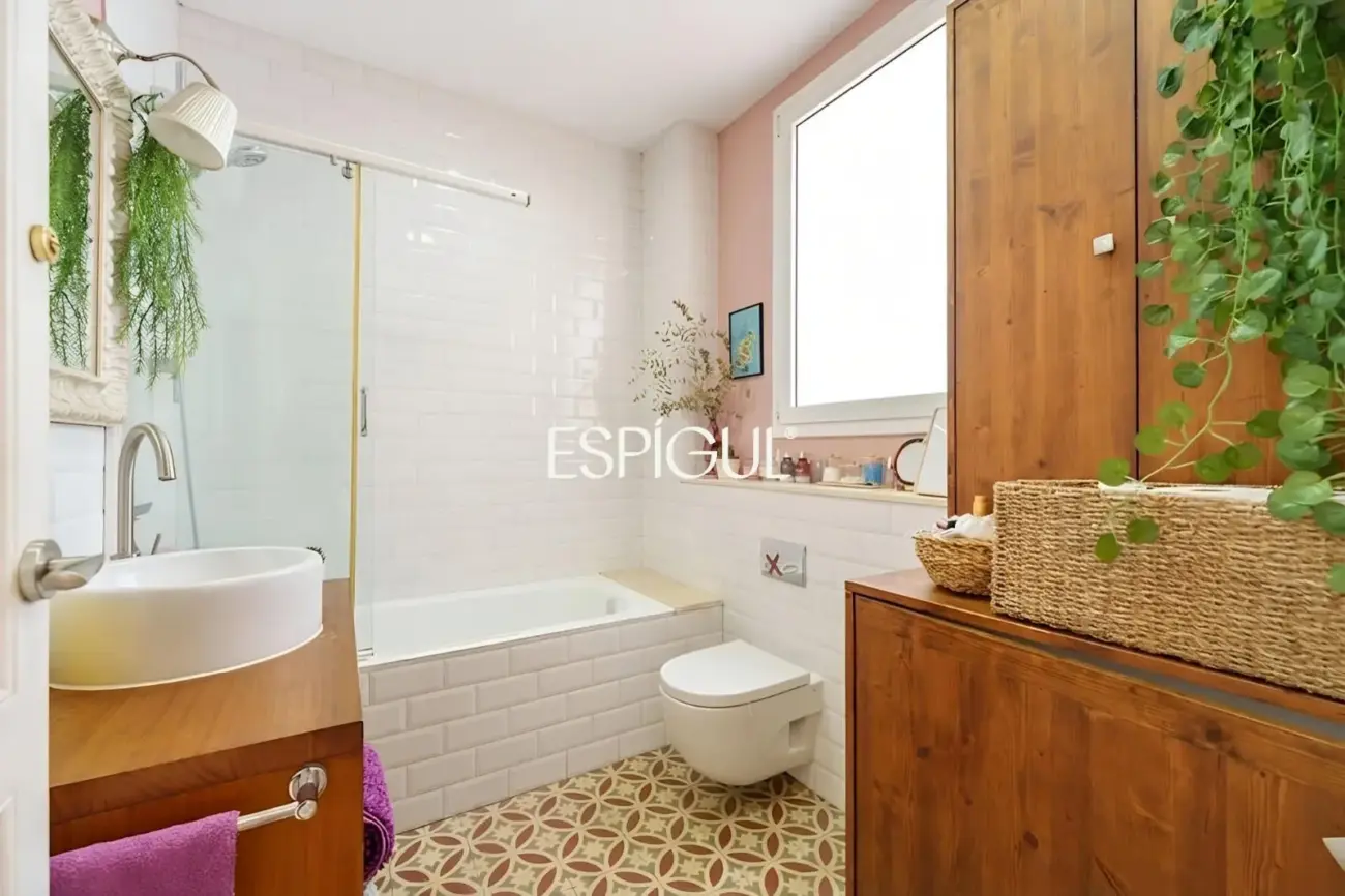 Piso en venta en Carrer de Còrsega, Gràcia