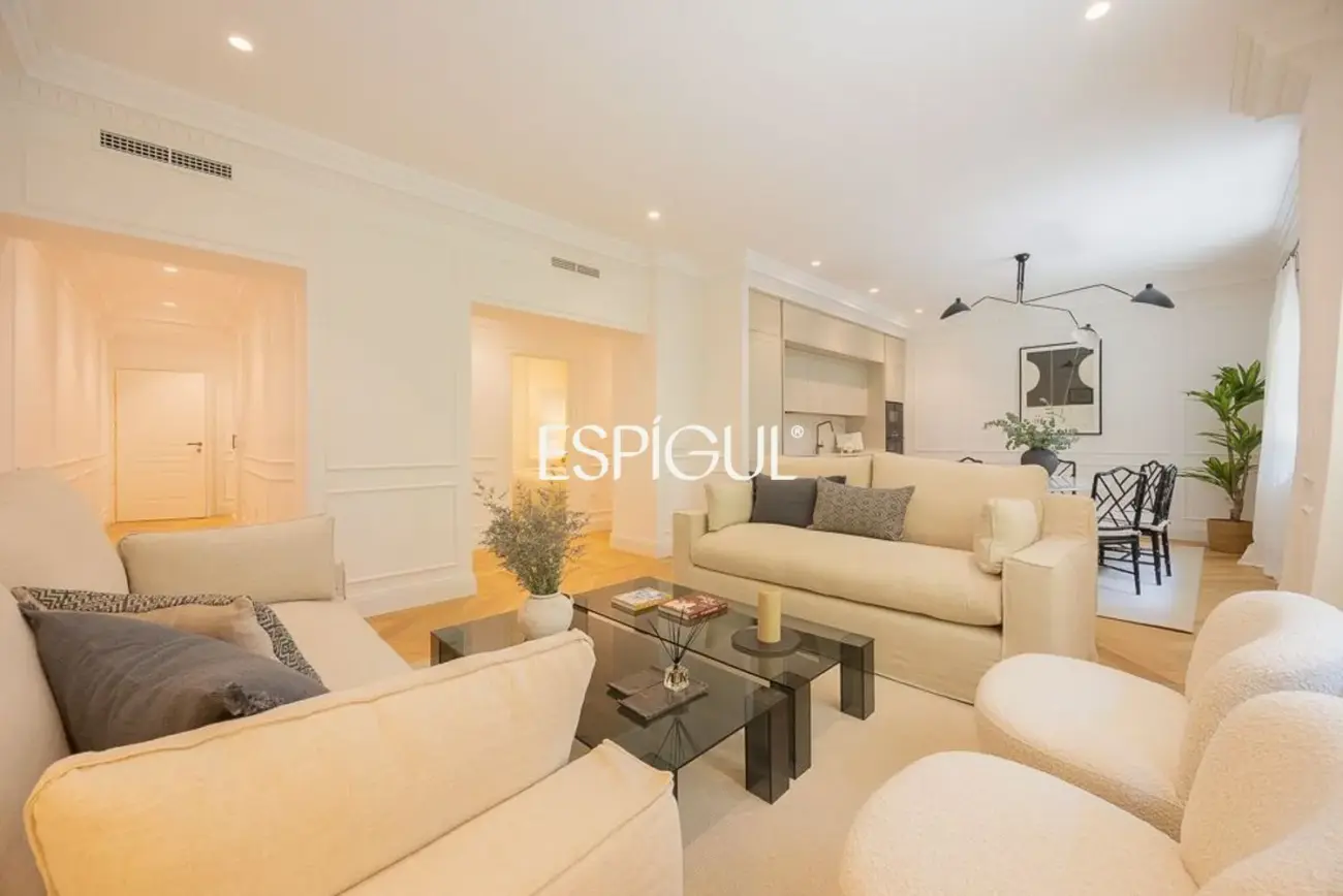 Piso en venta exterior y reformado en Claudio Coello, Castellana
