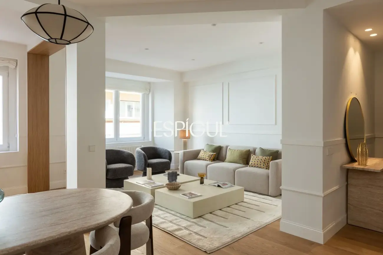 Piso en venta reformado en Hermosilla, Recoletos