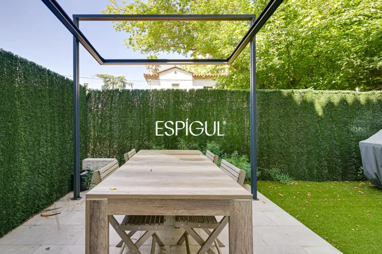 Planta baja con jardín en Girona