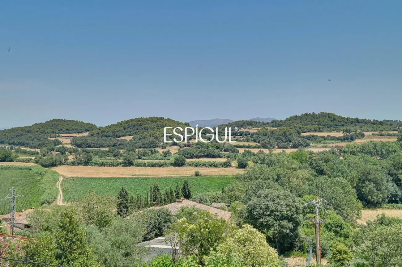 Una casa amb vistes privilegiades al cor de l’Empordà