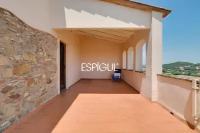 Una casa amb vistes privilegiades al cor de l’Empordà