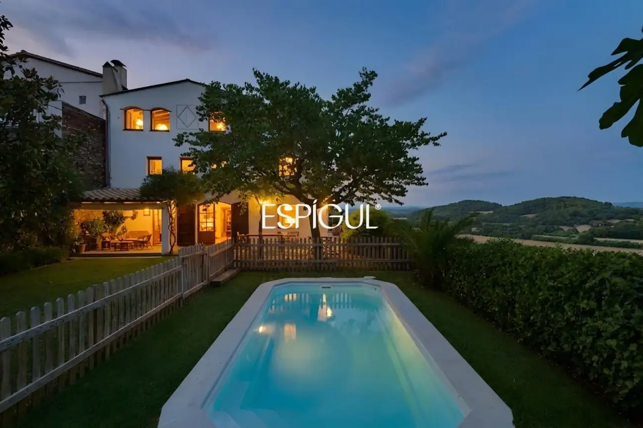 Una casa amb vistes privilegiades al cor de l’Empordà