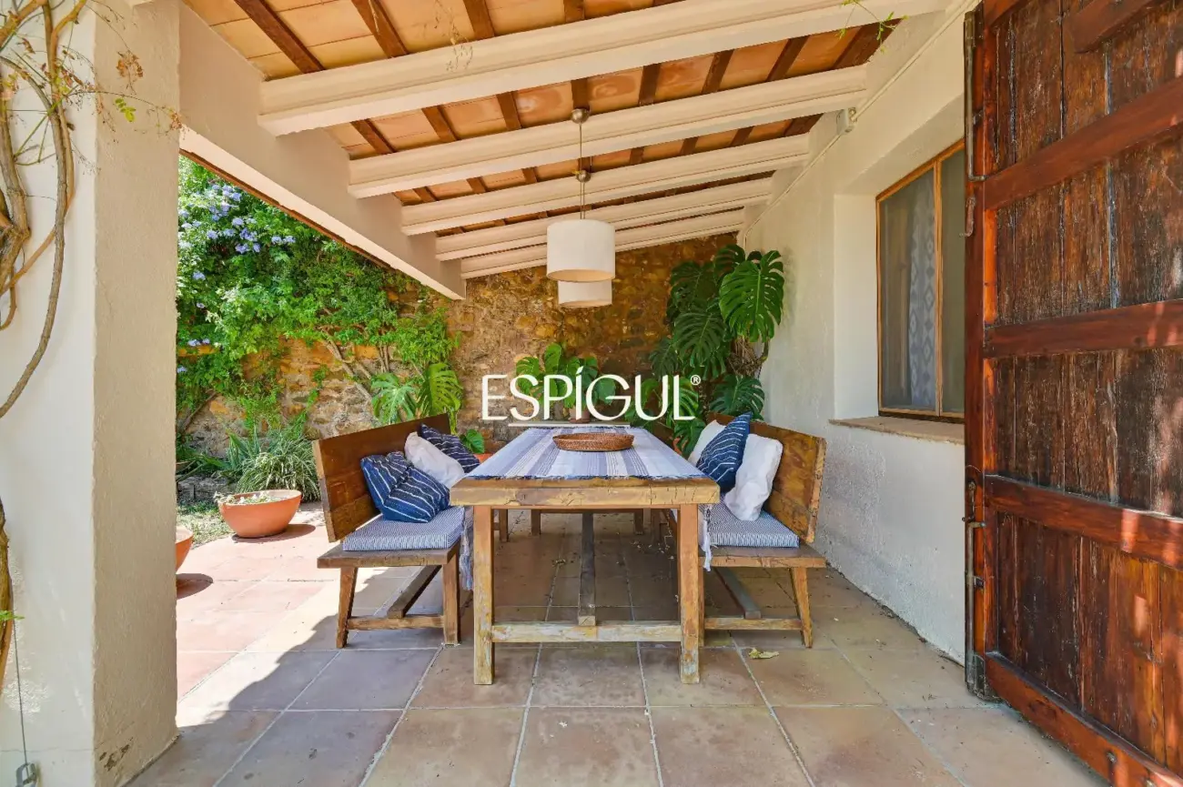 Una casa amb vistes privilegiades al cor de l’Empordà