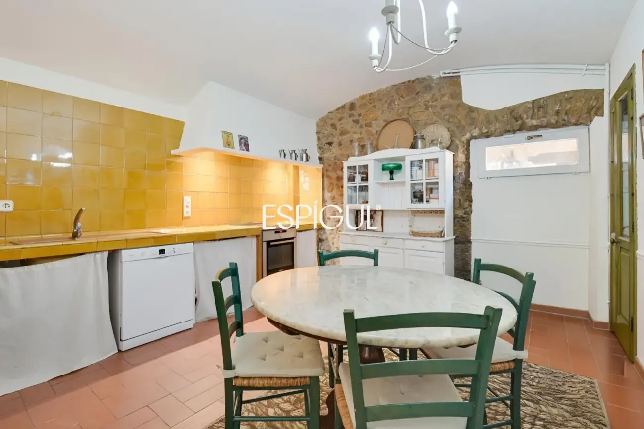 Una casa amb vistes privilegiades al cor de l’Empordà