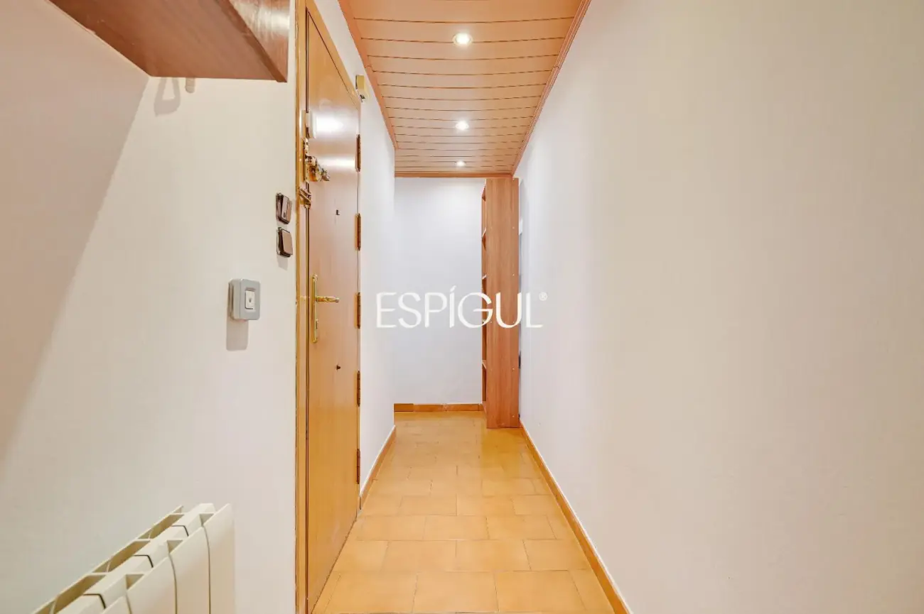 Amplia y luminosa vivienda con balcón en una de las ubicaciones más demandadas de Les Corts