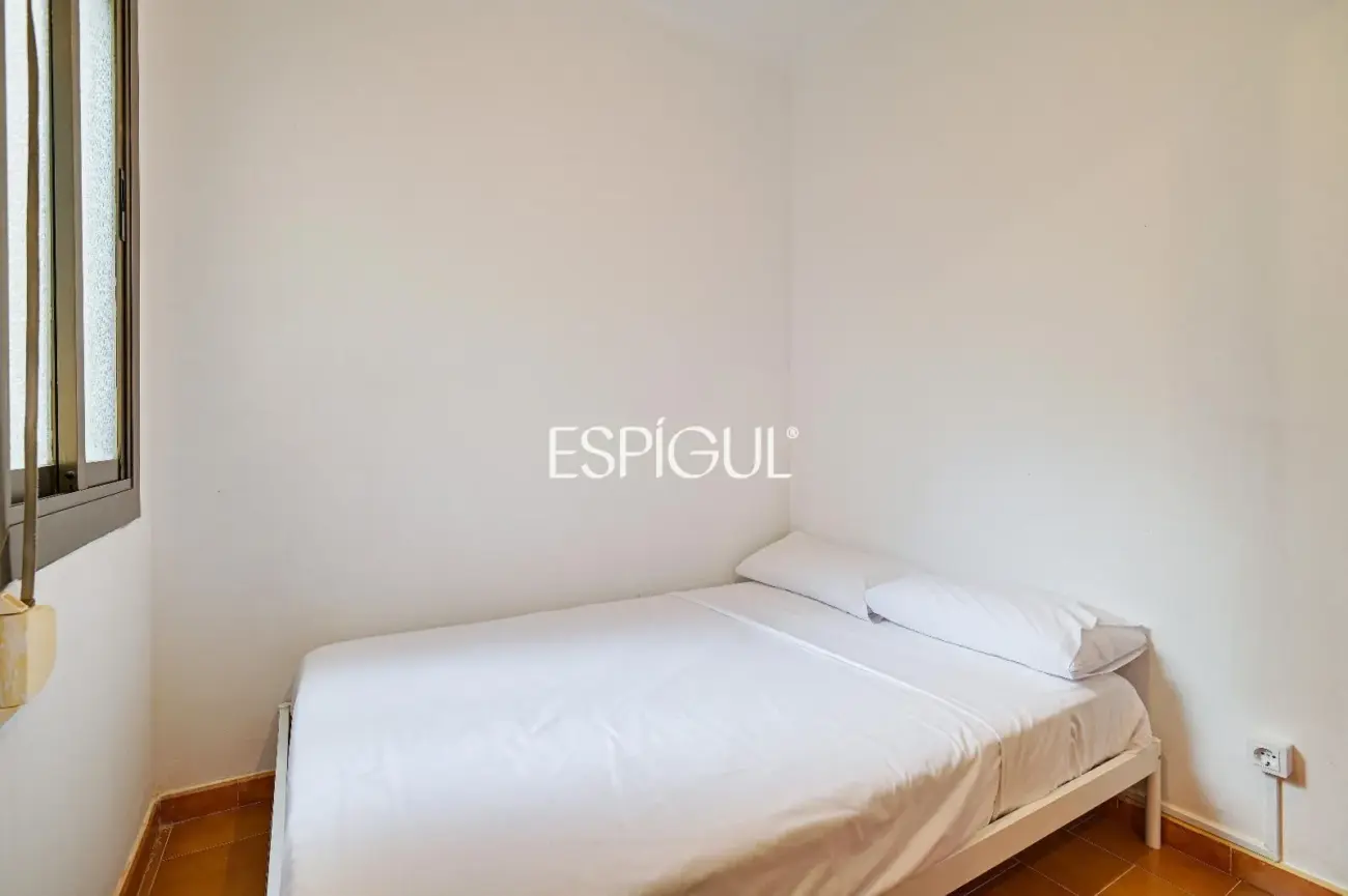 Amplia y luminosa vivienda con balcón en una de las ubicaciones más demandadas de Les Corts