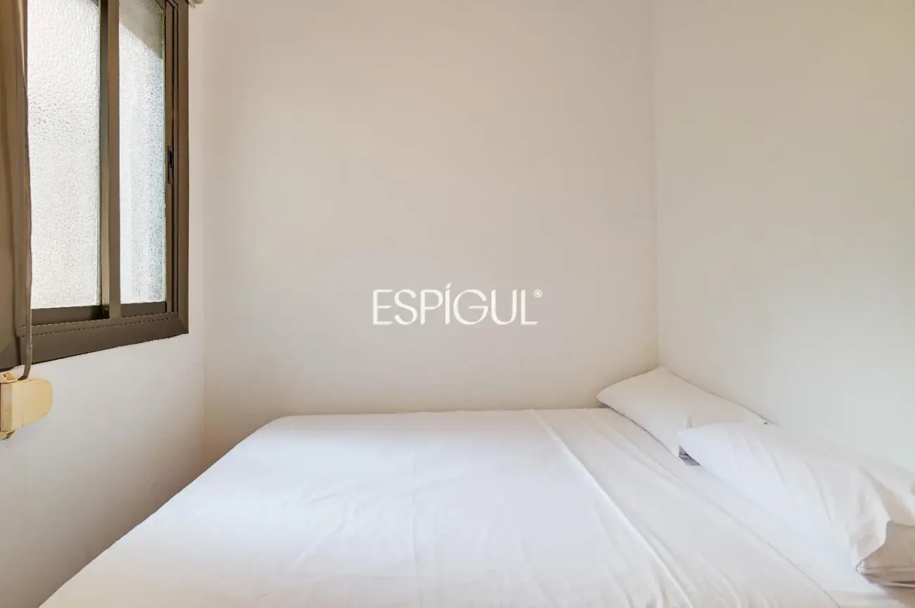 Amplia y luminosa vivienda con balcón en una de las ubicaciones más demandadas de Les Corts