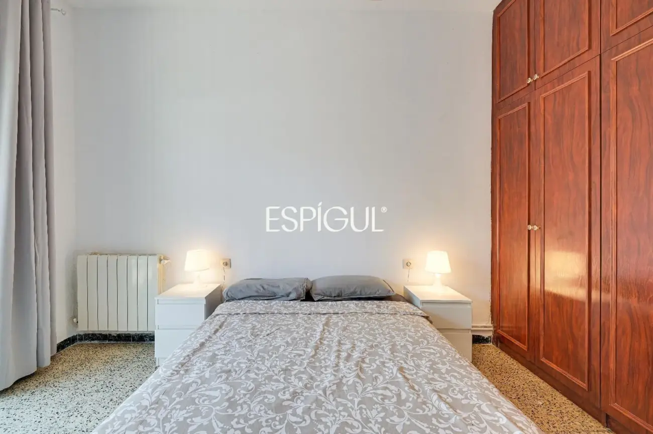 Amplia y luminosa vivienda con balcón en una de las ubicaciones más demandadas de Les Corts