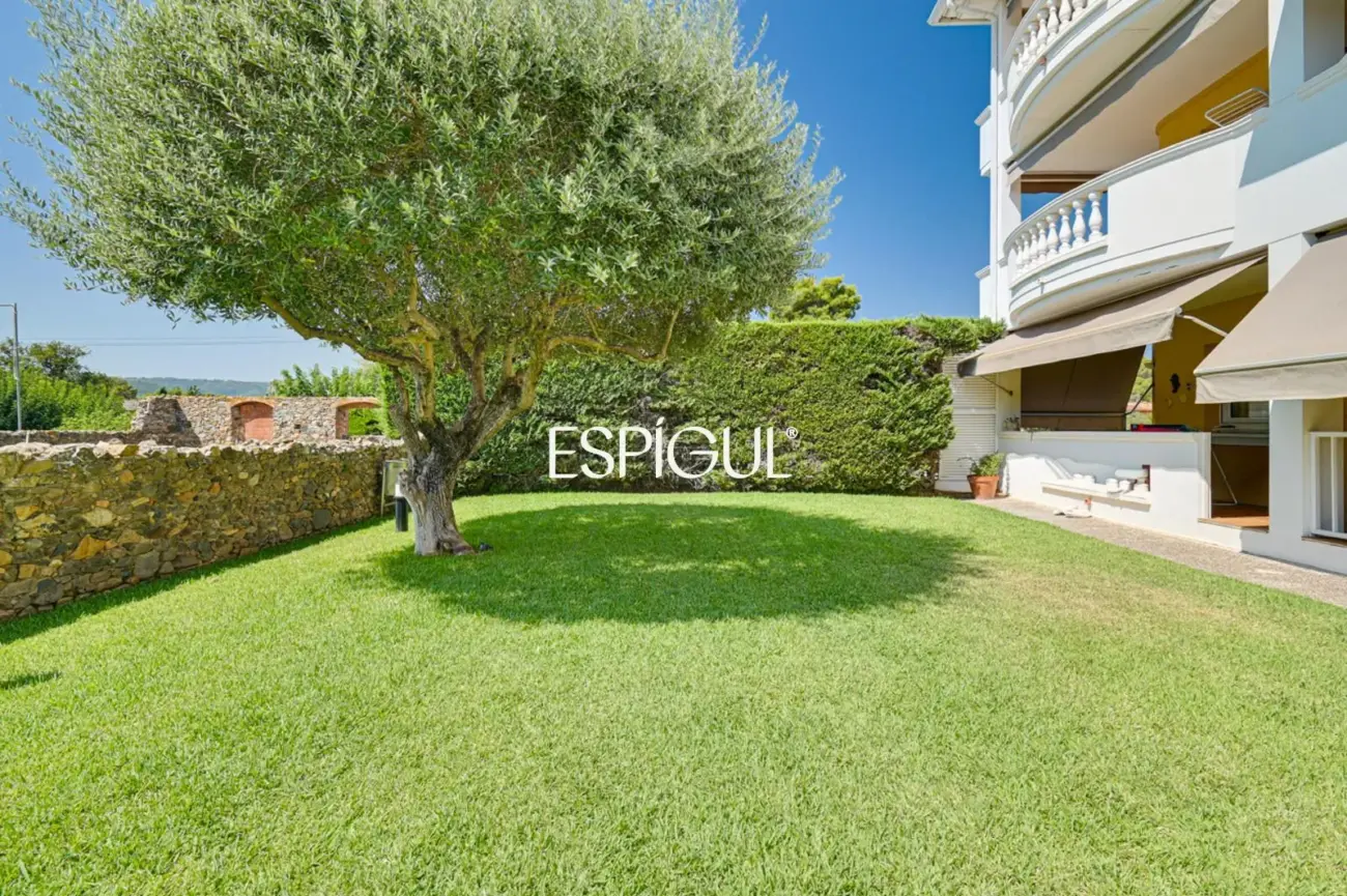 Apartamento con piscina comunitaria en Calonge
