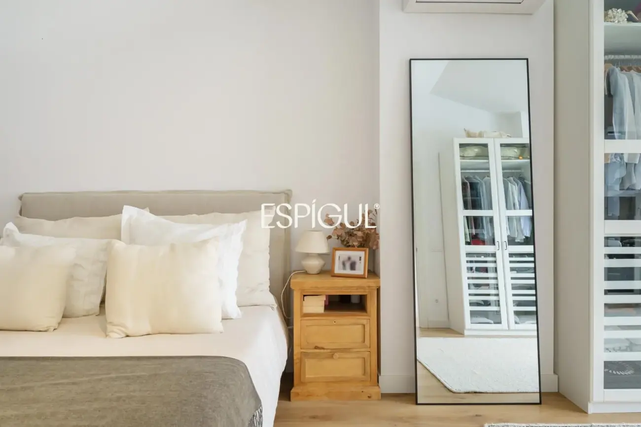 Maison mitoyenne de construction semi-neuve de 170 m² et terrasse de 27 m² à Vilassar de Dalt