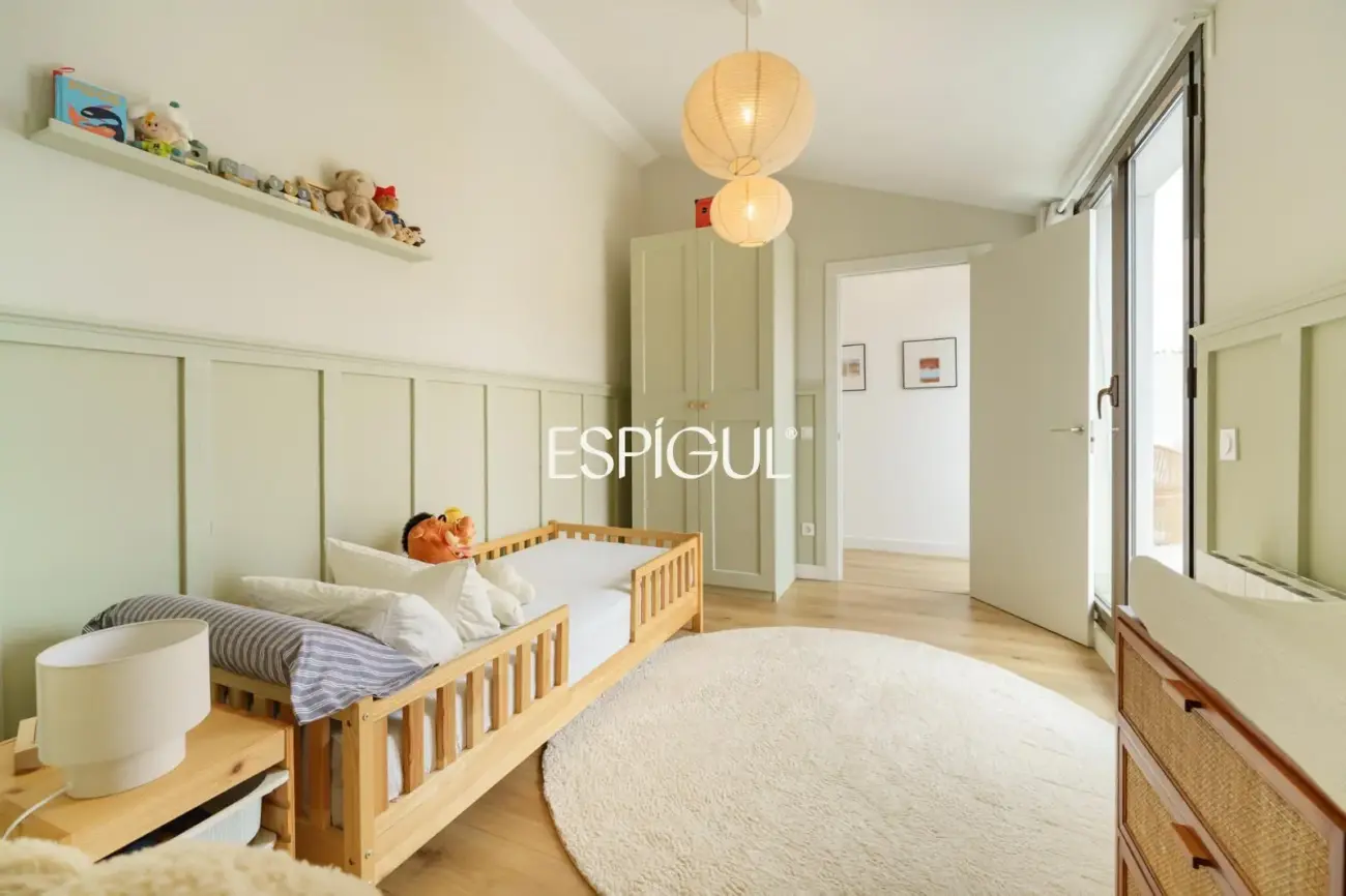 Maison mitoyenne de construction semi-neuve de 170 m² et terrasse de 27 m² à Vilassar de Dalt