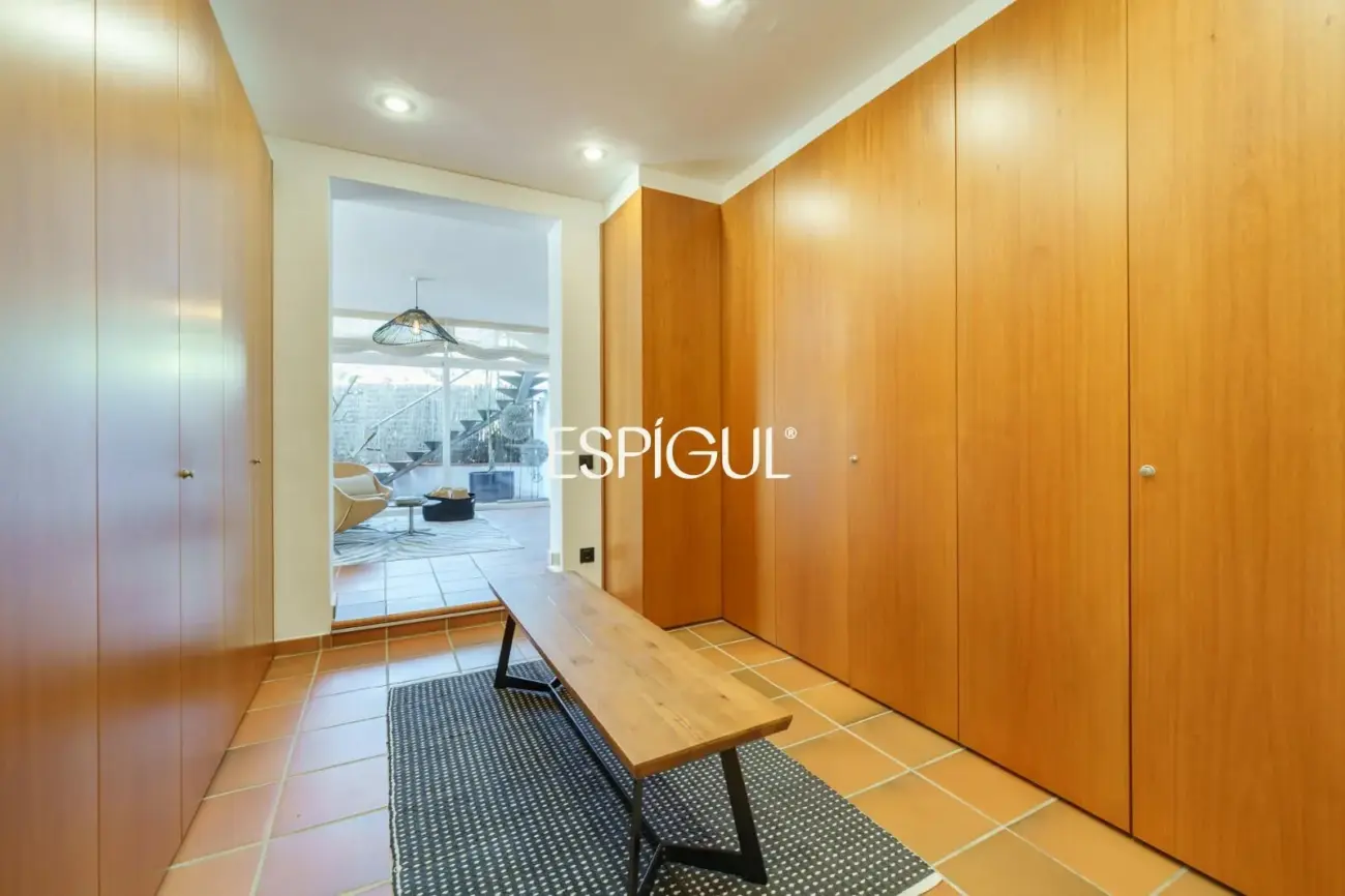 Casa de estilo mediterráneo con vistas al mar y piscina climatizada en Sant Andreu de Llavaneres