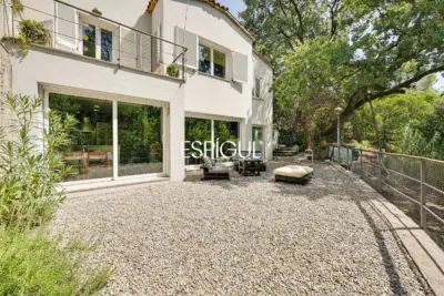 Maison à vendre dans le centre de Bellaterra