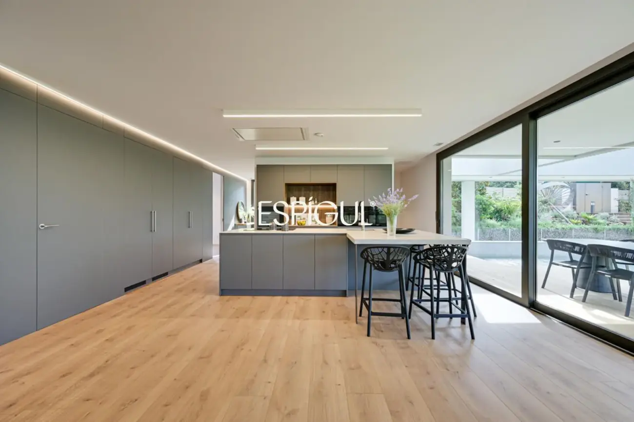 Chalet de obra nueva en venta en Matadepera