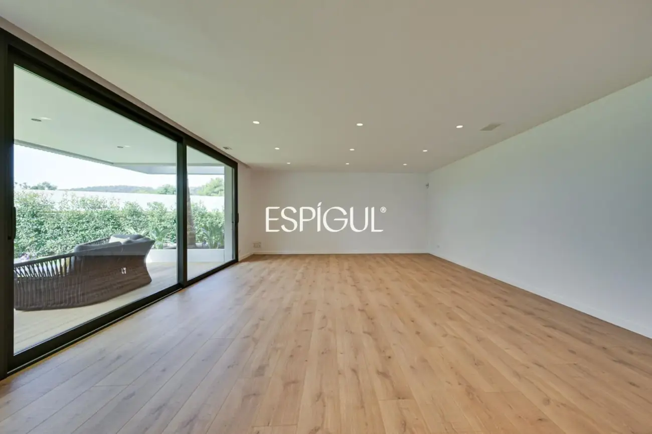 Chalet de obra nueva en venta en Matadepera