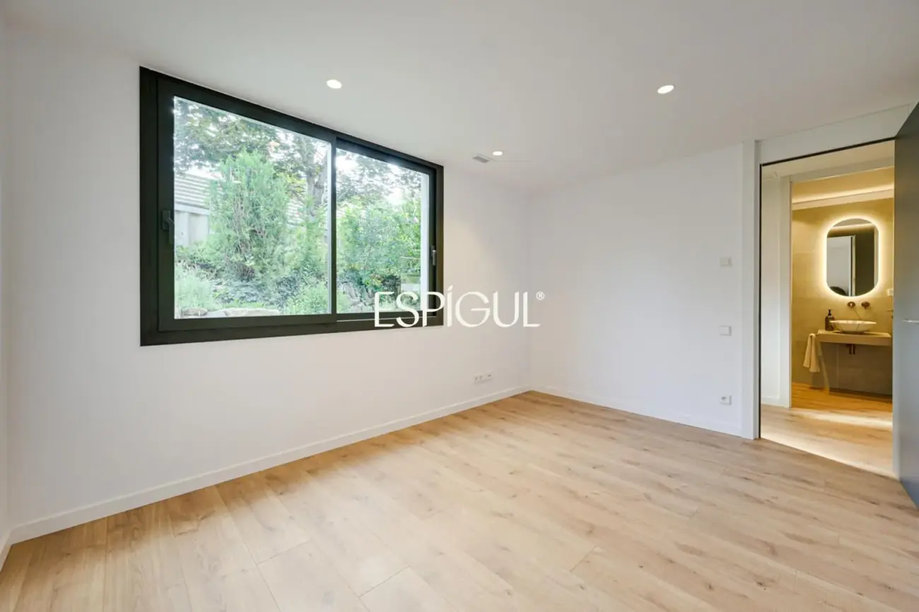 Chalet de obra nueva en venta en Matadepera