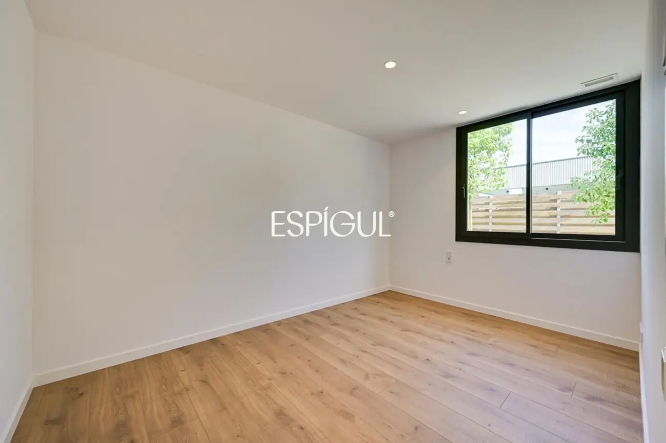 Chalet de obra nueva en venta en Matadepera