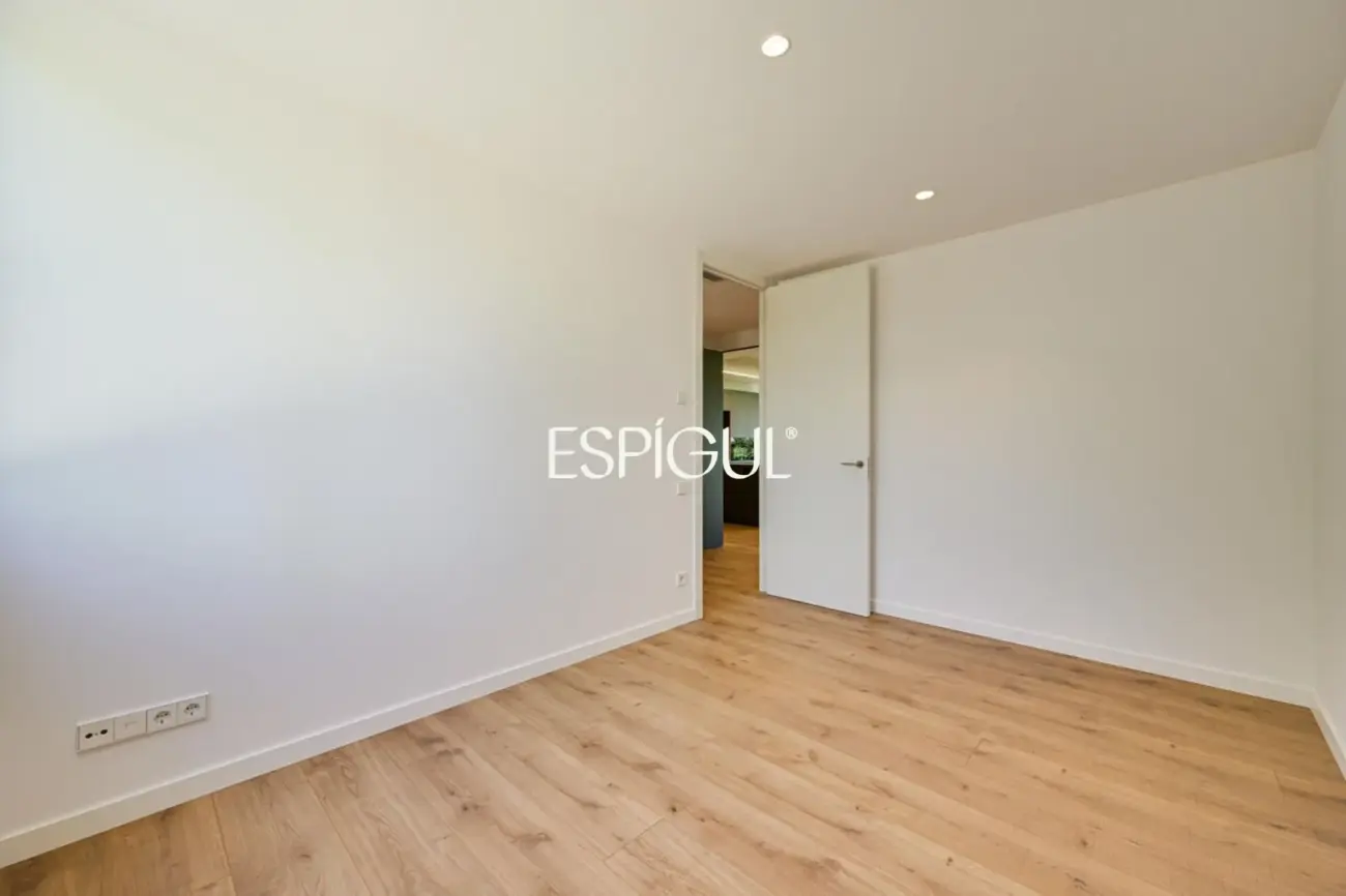 Chalet de obra nueva en venta en Matadepera