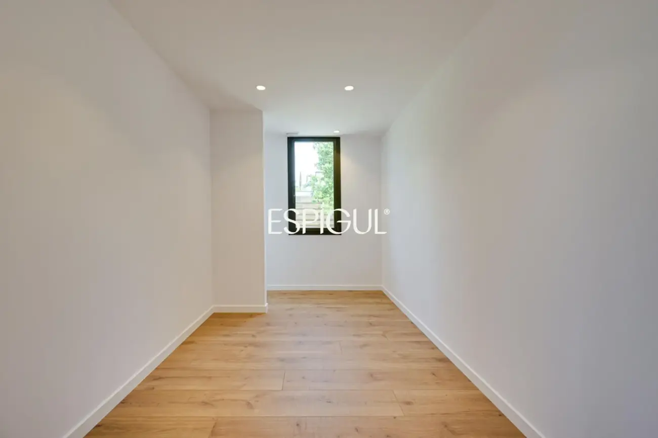Chalet de obra nueva en venta en Matadepera
