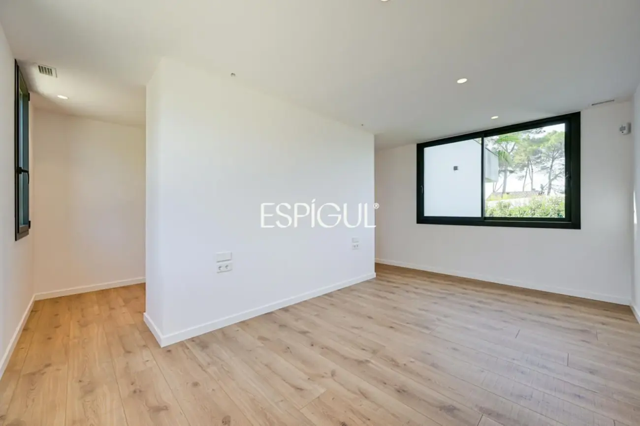 Chalet de obra nueva en venta en Matadepera