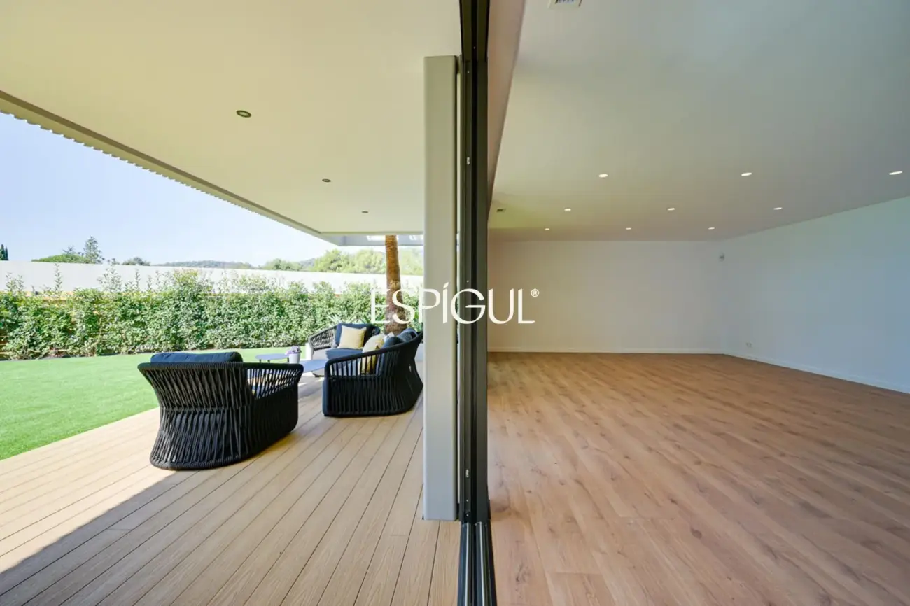 Chalet de obra nueva en venta en Matadepera