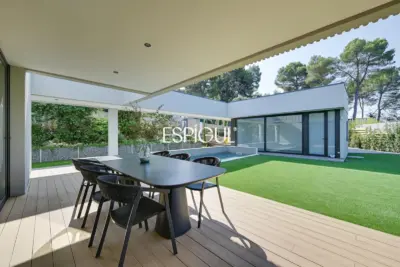 Chalet de obra nueva en venta en Matadepera